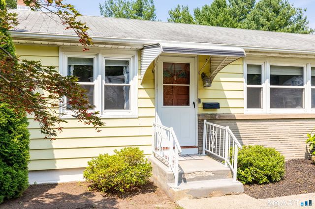 632 Circular Avenue, Hamden, CT 06514