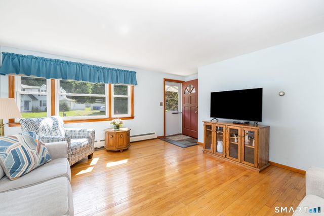 632 Circular Avenue, Hamden, CT 06514