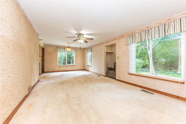 6450 E Michigan Avenue, Saline, MI 48176