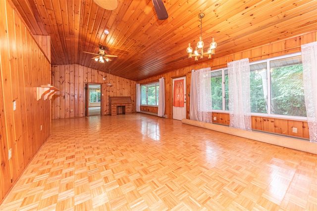 6450 E Michigan Avenue, Saline, MI 48176