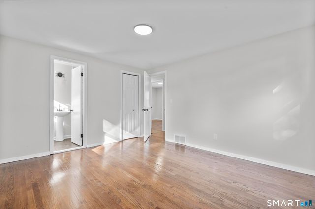 47 Williamson Road, Hamden, CT 06517