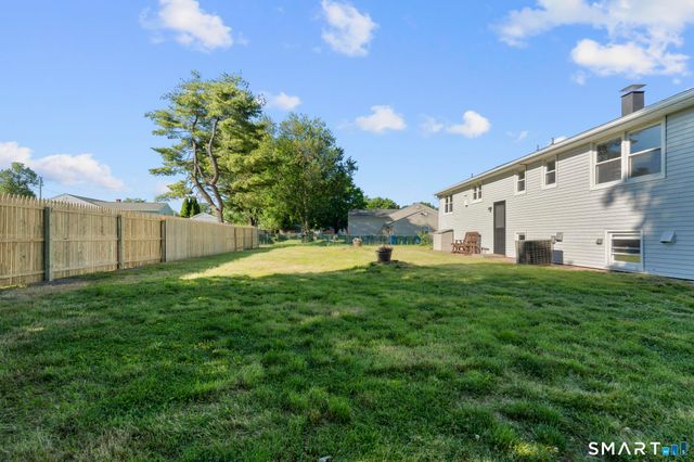 47 Williamson Road, Hamden, CT 06517