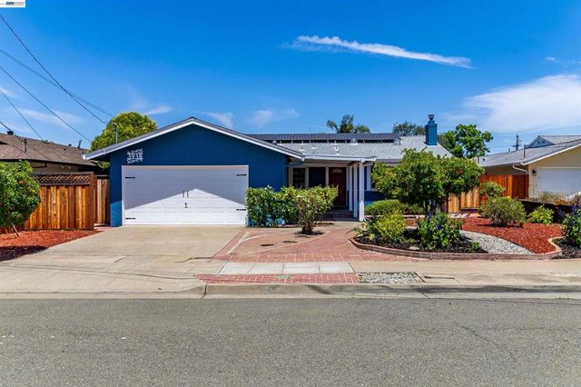 3938 Harvard Ct, Livermore, CA 94550