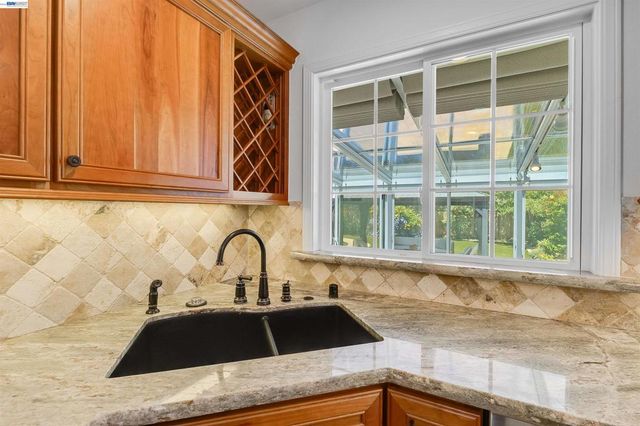 3938 Harvard Ct, Livermore, CA 94550