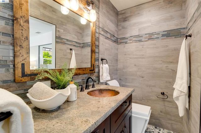 3938 Harvard Ct, Livermore, CA 94550