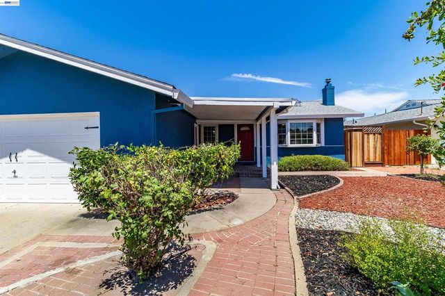 3938 Harvard Ct, Livermore, CA 94550