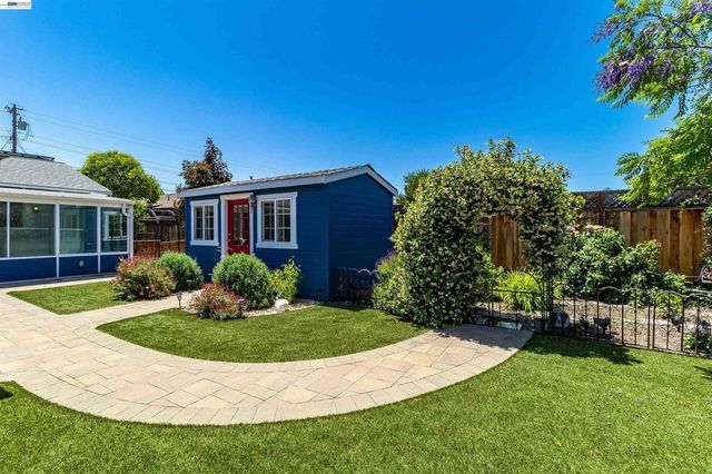 3938 Harvard Ct, Livermore, CA 94550