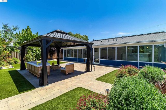 3938 Harvard Ct, Livermore, CA 94550