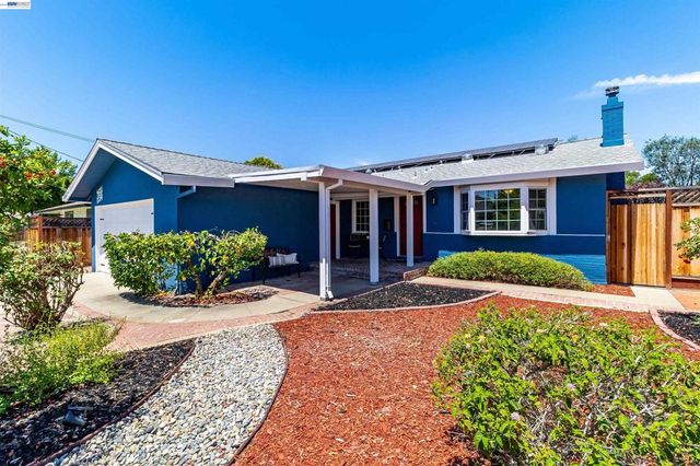 3938 Harvard Ct, Livermore, CA 94550