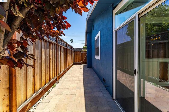 3938 Harvard Ct, Livermore, CA 94550