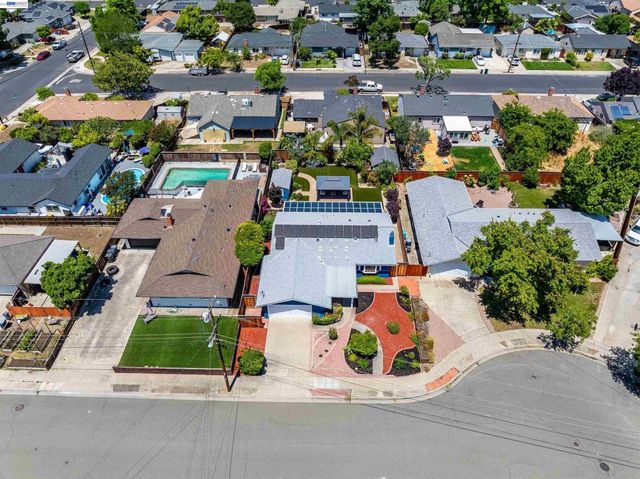3938 Harvard Ct, Livermore, CA 94550