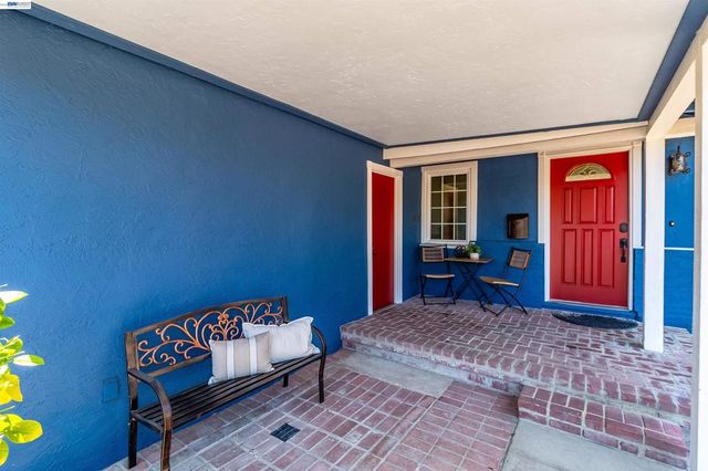 3938 Harvard Ct, Livermore, CA 94550