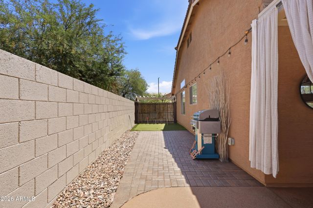 6009 N ALMANZA Lane, Litchfield Park, AZ 85340