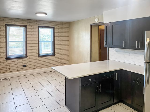 702 S May Street, Chicago, IL 60607