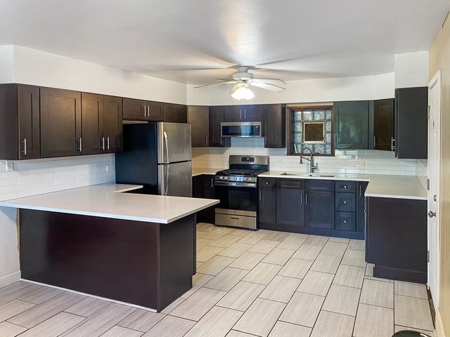 702 S May Street, Chicago, IL 60607