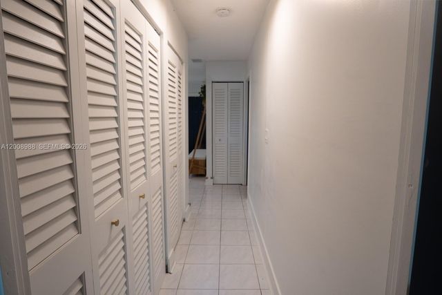 2366 SW 70th Way 4, Davie, FL 33317