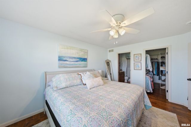 1423 CALVIN Drive, Washington, IL 61571