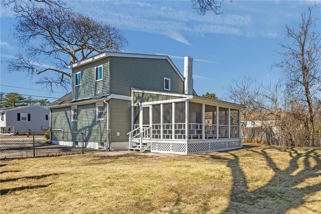 176 Horse Neck Road, Warwick, RI 02889