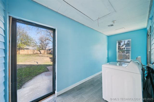 2735 E 1st Street, Tulsa, OK 74104