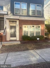 637 DIAMONDBACK DR #17-A, Gaithersburg, MD 20878