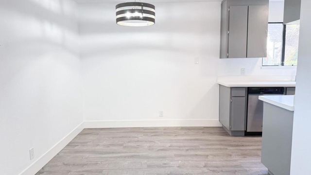 1734 W El Camino Real 7, Mountain View, CA 94040