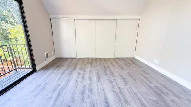 1734 W El Camino Real 7, Mountain View, CA 94040