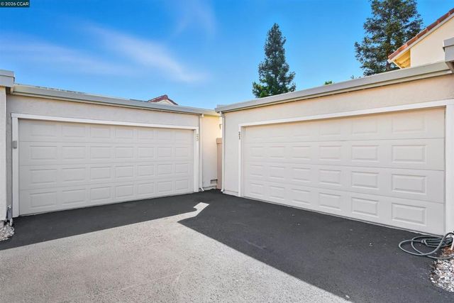 23 Mt Wilson Way, Clayton, CA 94517