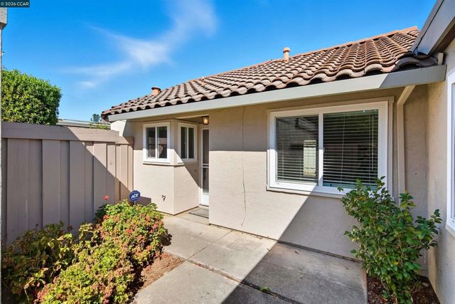 23 Mt Wilson Way, Clayton, CA 94517
