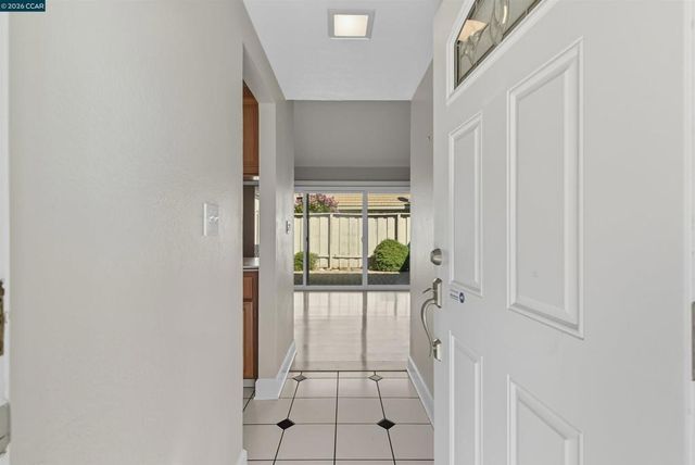 23 Mt Wilson Way, Clayton, CA 94517