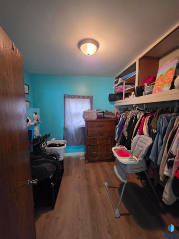 1428 E 5th St Street, Sioux Falls, SD 57103
