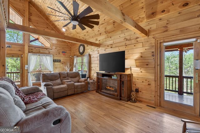 385 Shields Road, Mineral Bluff, GA 30559