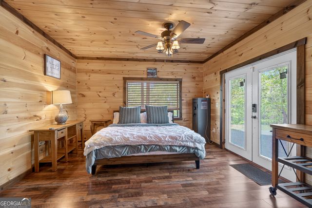385 Shields Road, Mineral Bluff, GA 30559