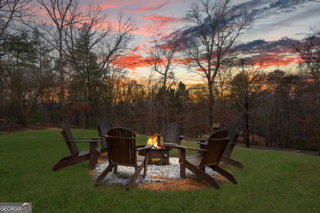 385 Shields Road, Mineral Bluff, GA 30559