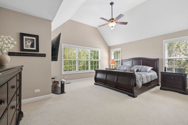 26404 W Red Apple Road, Plainfield, IL 60585