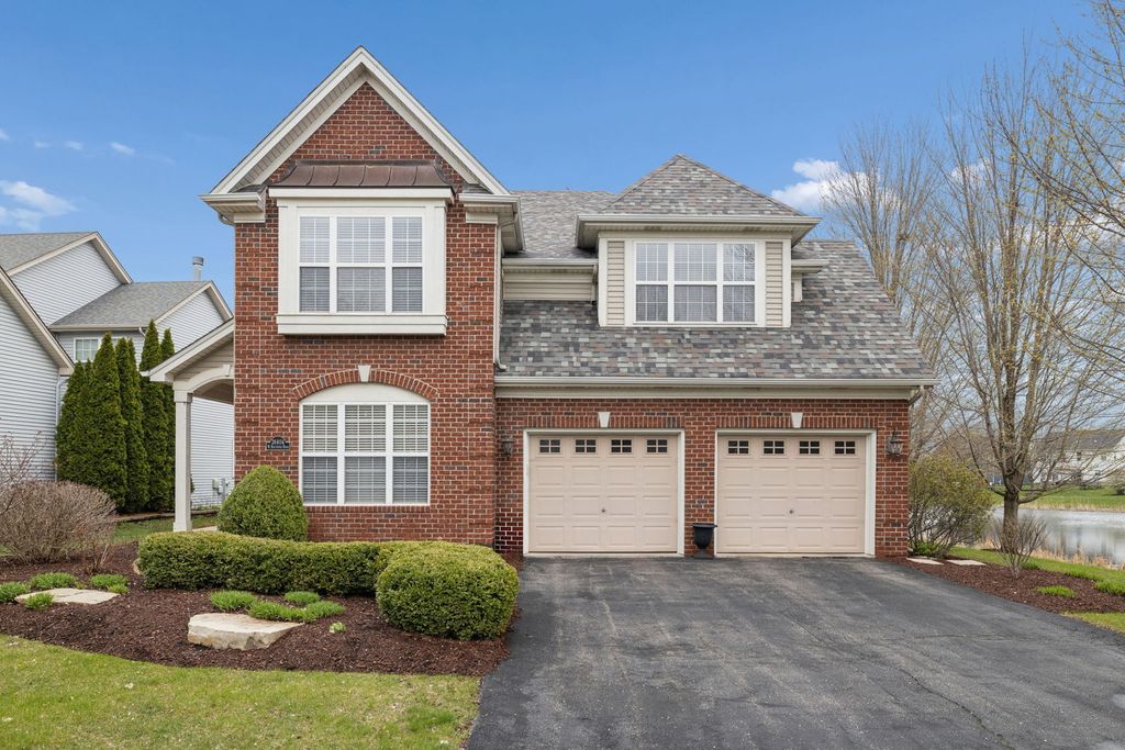 26404 W Red Apple Road, Plainfield, IL 60585