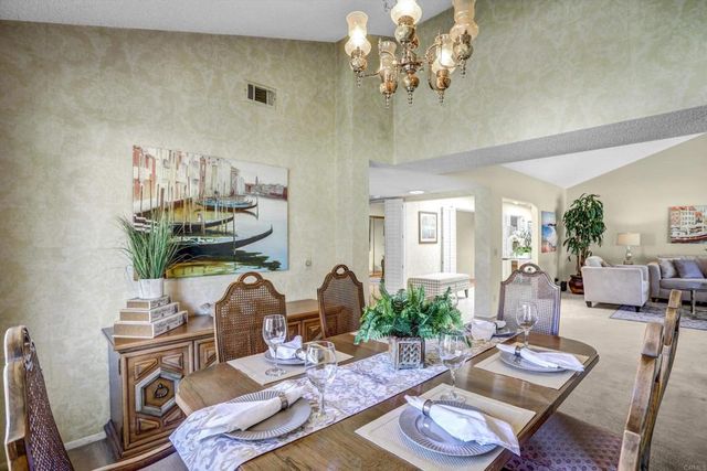 975 Pebble Beach, Upland, CA 91784