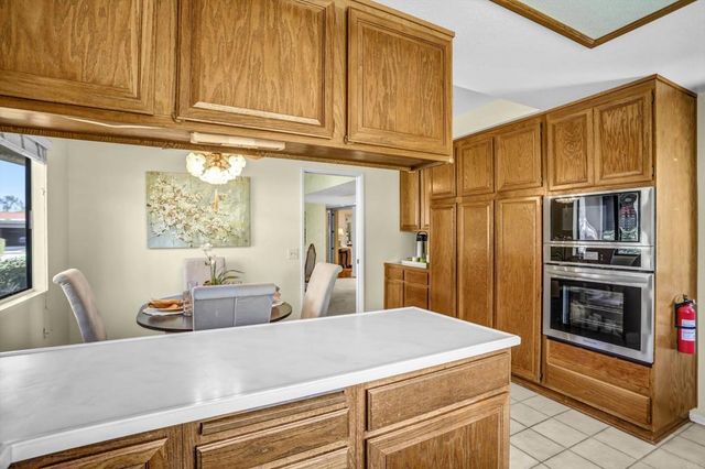 975 Pebble Beach, Upland, CA 91784