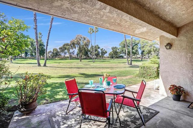 975 Pebble Beach, Upland, CA 91784