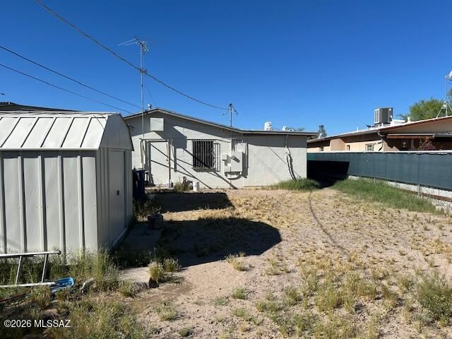 1527 W Niagara Street, Tucson, AZ 85745