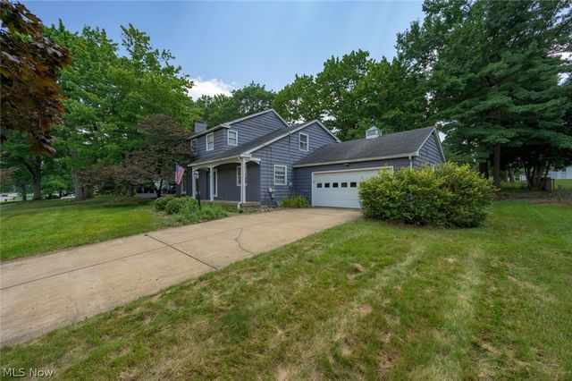 475 Brookpark Drive, Canfield, OH 44406