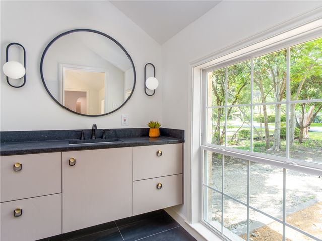 1511 Verano Drive, Dallas, TX 75218