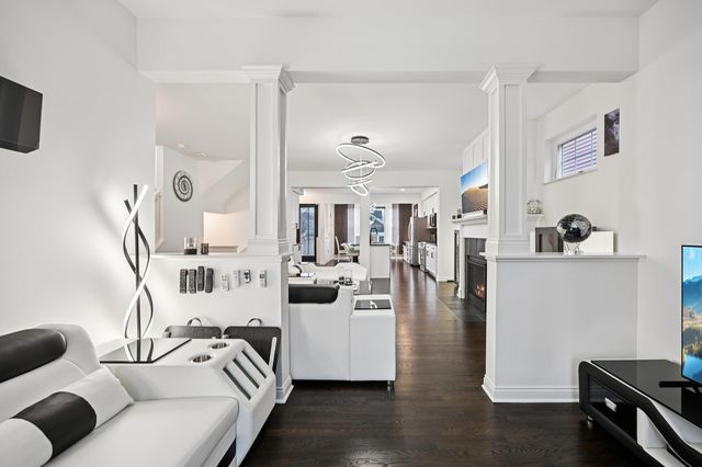 395 E Deshler Avenue, Columbus, OH 43206