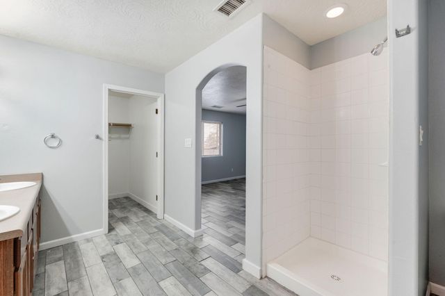 6847 Calle Cielo Avenue SW, Albuquerque, NM 87121