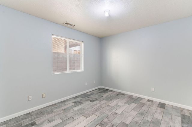 6847 Calle Cielo Avenue SW, Albuquerque, NM 87121