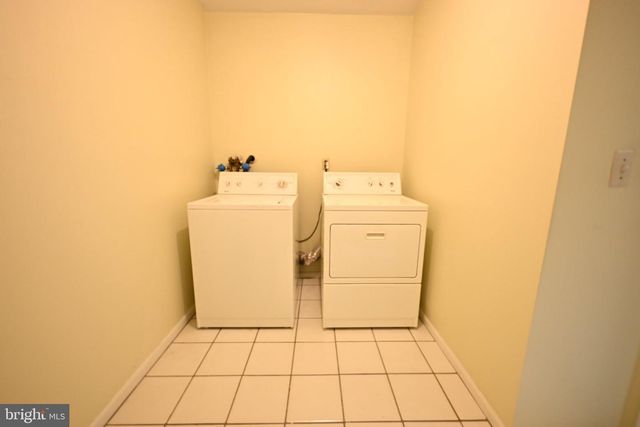 28 JACKIE DR., Trenton, NJ 08648