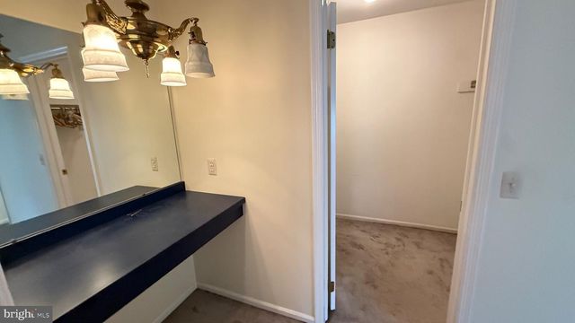 28 JACKIE DR., Trenton, NJ 08648