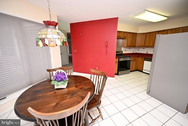 28 JACKIE DR., Trenton, NJ 08648