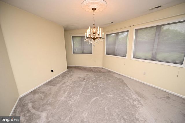 28 JACKIE DR., Trenton, NJ 08648