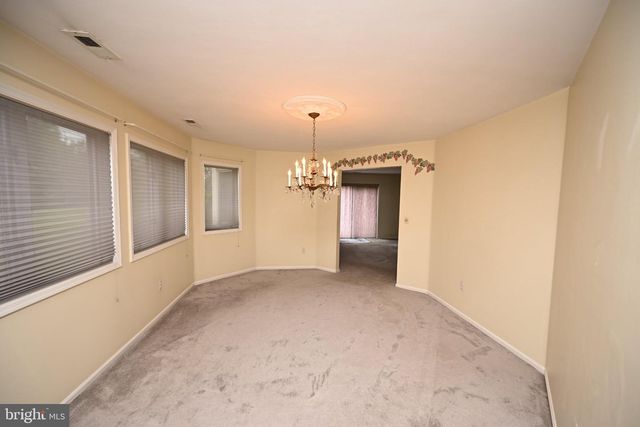 28 JACKIE DR., Trenton, NJ 08648