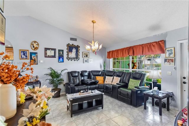 4730 NW 113th Avenue, Sunrise, FL 33323